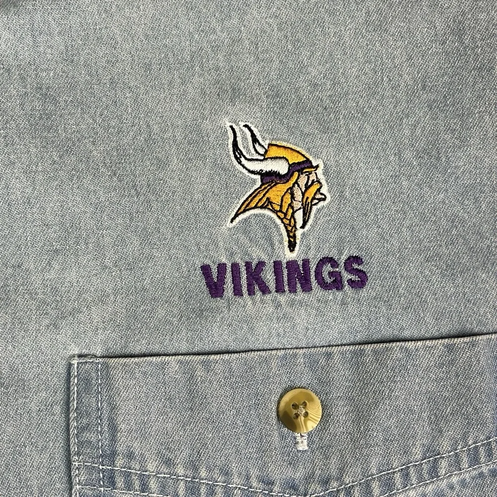 Vintage 90s Denim‎ Button Up Minnesota Vikings Football Shirt Lee Sport Men's L